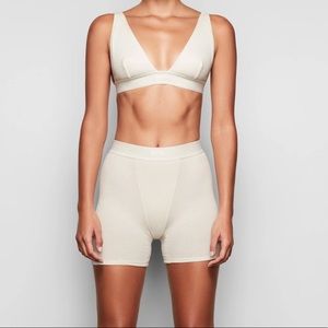 NWT SKIMS Cotton Rib Boxer Bone Sz Small